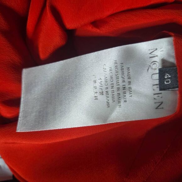Alexander McQueen Blouse Size 40 Red Mock Neck Sleeveless Top - Picture 6 of 6
